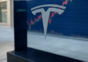 EV Inventory Tesla (NASDAQ:TSLA) Rebounds