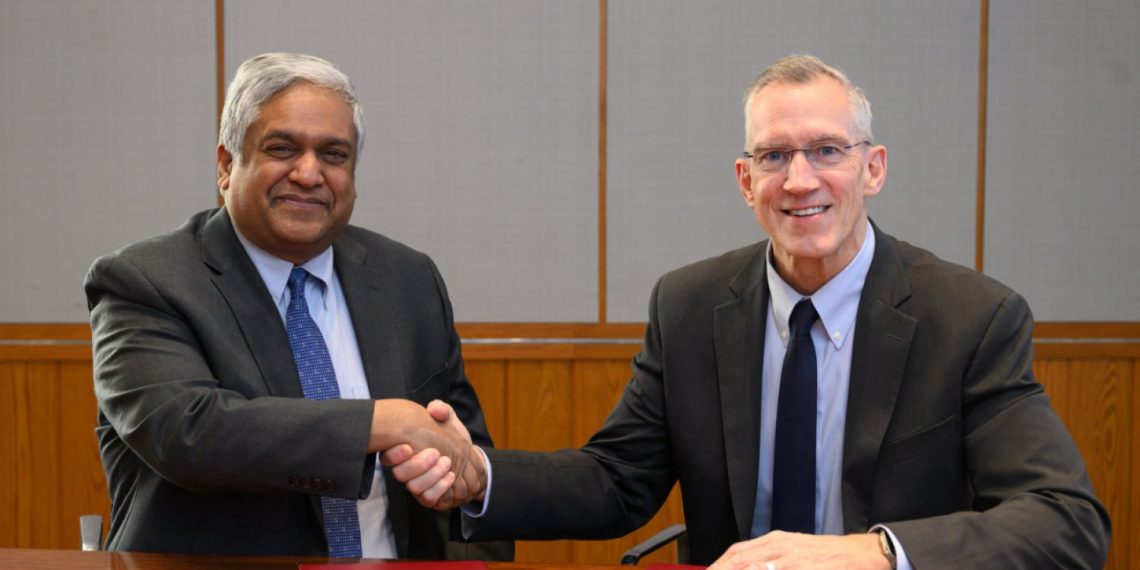 Collaborating to advance analysis and innovation on important chips for AI | MIT Information