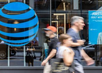 AT&T’s response to a rising risk spells hassle for patrons