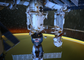 Watch NASA astronaut Don Pettit and a pair of cosmonauts return to Earth at present