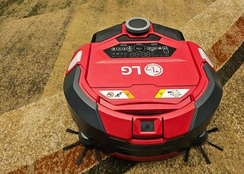 LG Electronics unveils robotic vacuum for resort cleansing, plans Marriott pilot